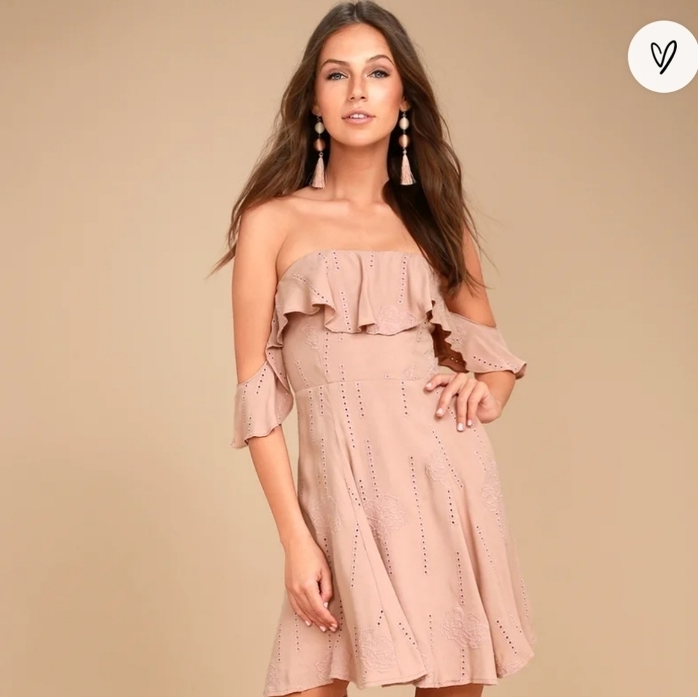 ASTR The Label Sabina Off Shoulder Dress